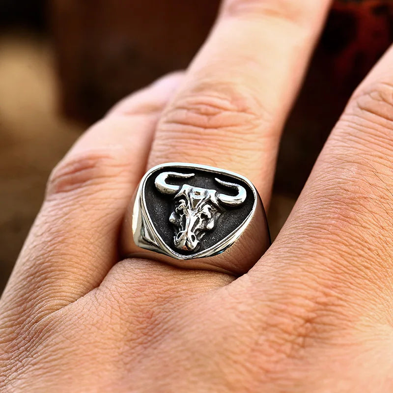 Ram Head Ring