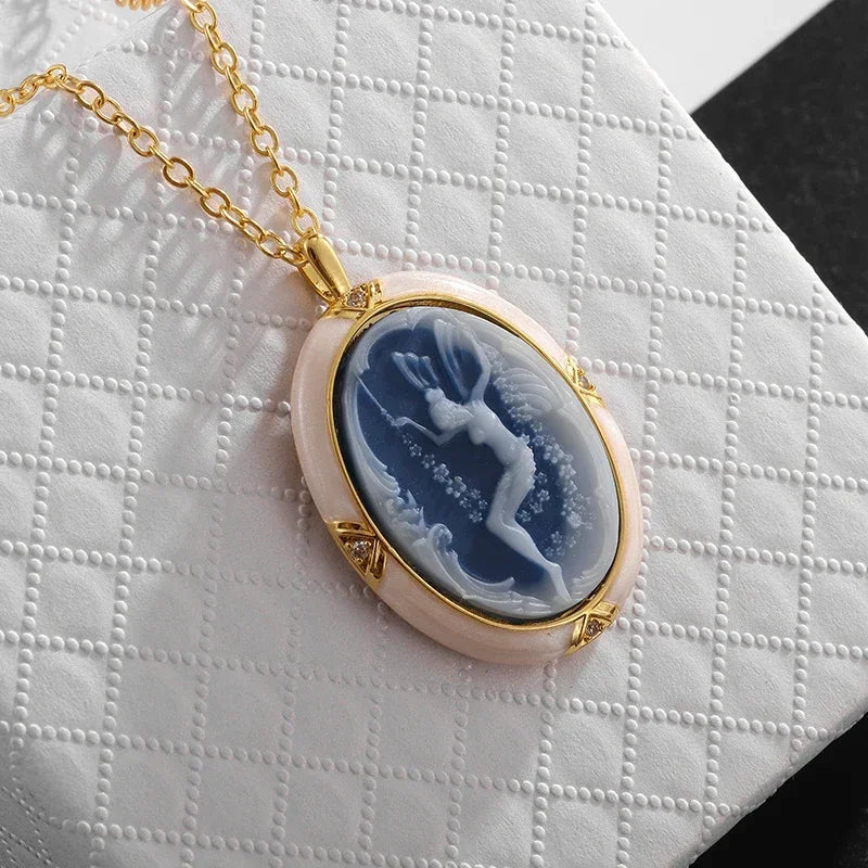 Frame Pendant Necklace