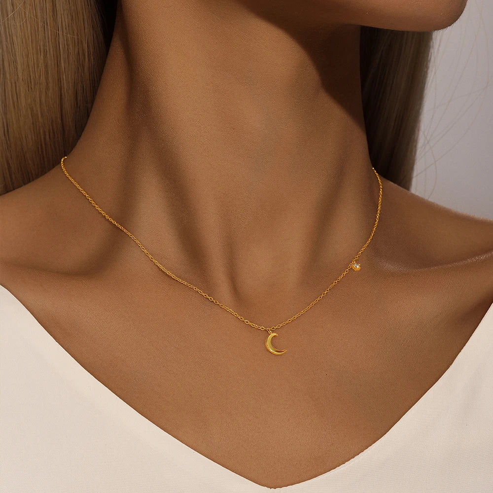 Moonbeam Necklace