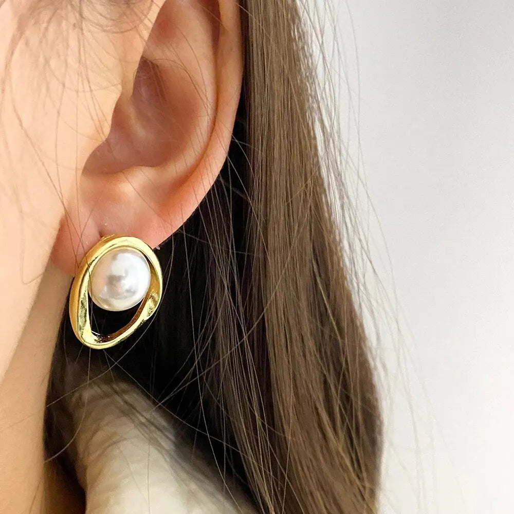 Gold Round Stud Earrings with Imitation Pearls