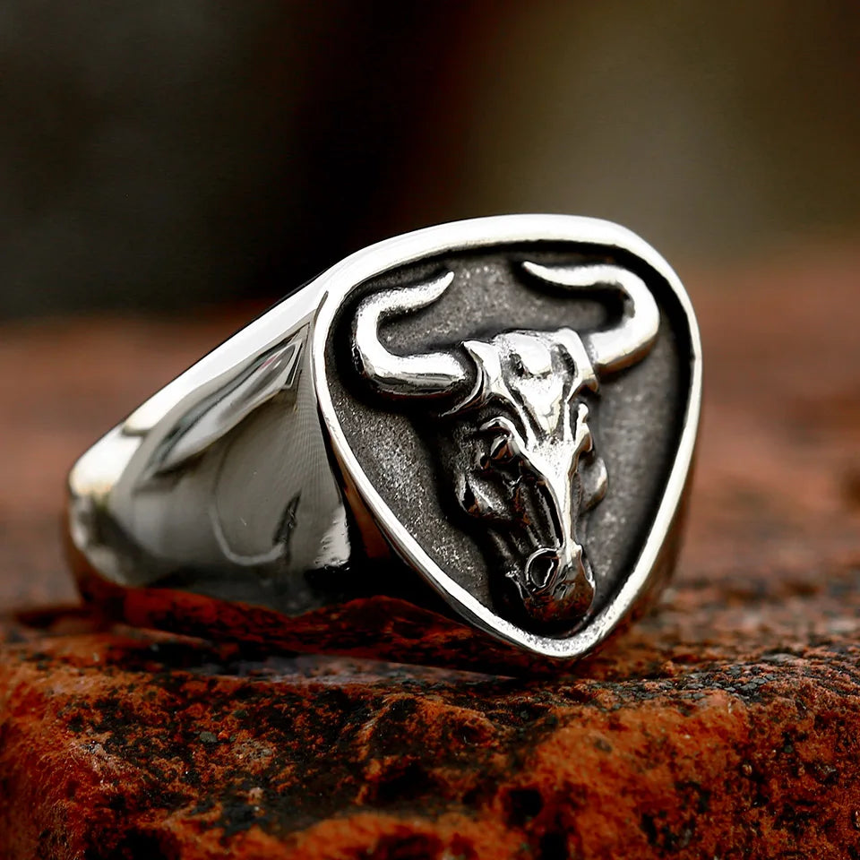 Ram Head Ring