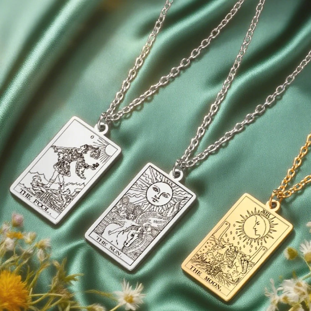 Tarot Minimal Pendant Necklace