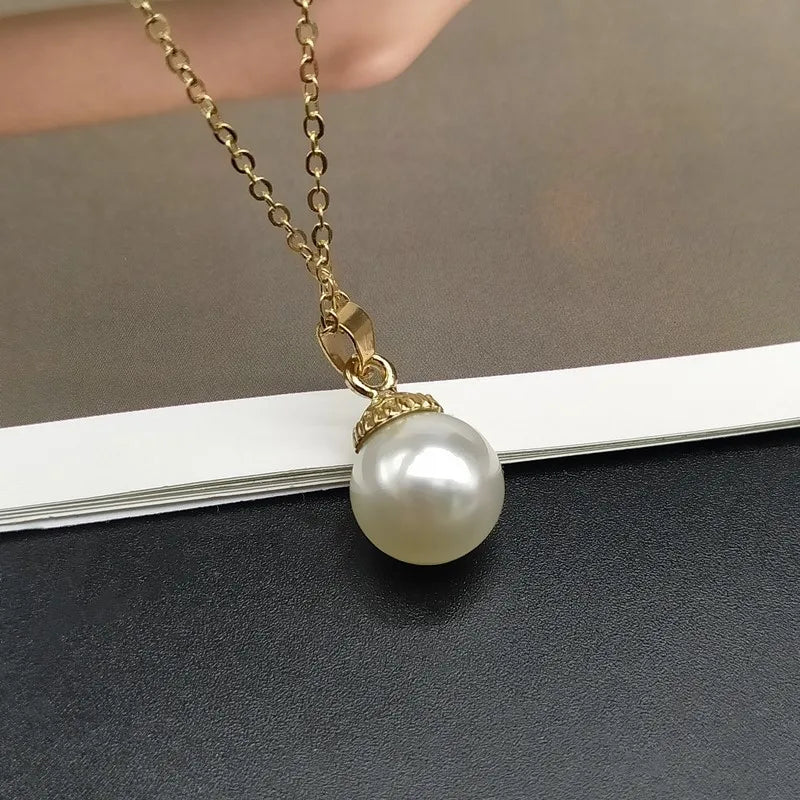 Clam & Pearl Necklace
