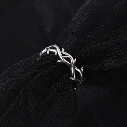 Irregular Thorns Ring