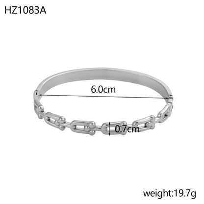Horseshoe Bangle Set