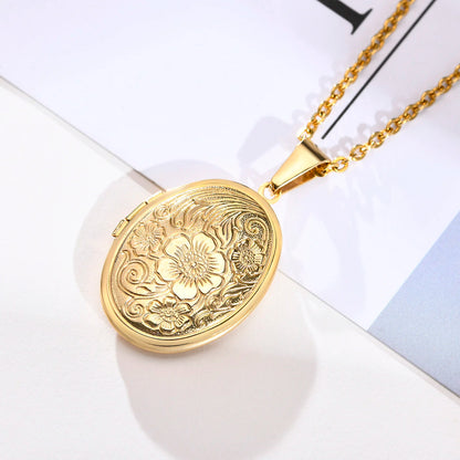 Flora Oval Locket