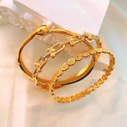 Horseshoe Bangle Set