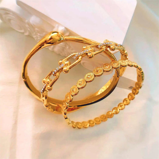 Horseshoe Bangle Set